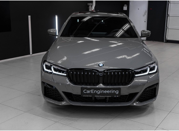 Оклейка BMW 5 пленкой